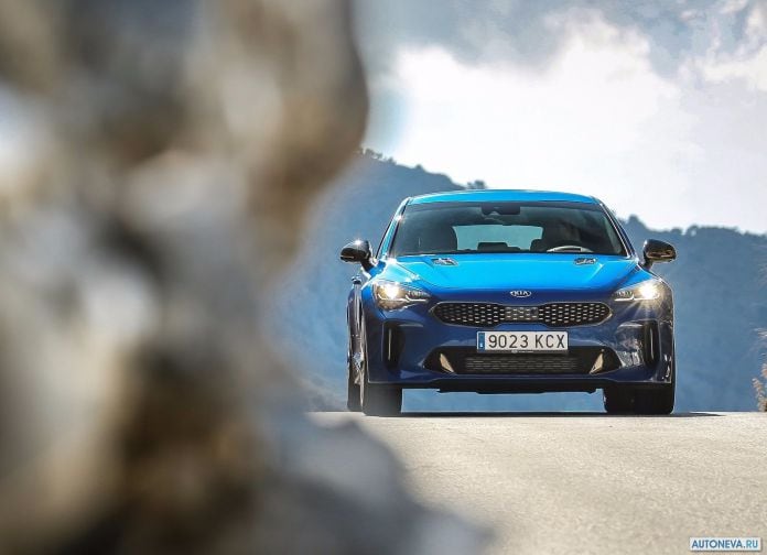 2018 Kia Stinger - фотография 122 из 255