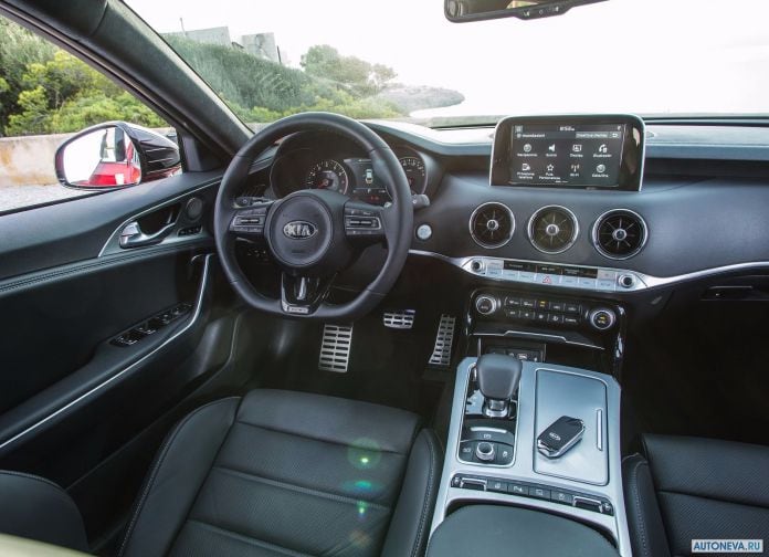 2018 Kia Stinger - фотография 145 из 255