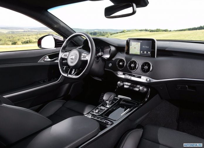 2018 Kia Stinger - фотография 149 из 255