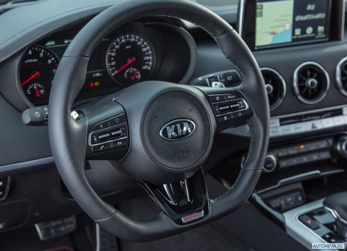 2018 Kia Stinger - фотография 165 из 255
