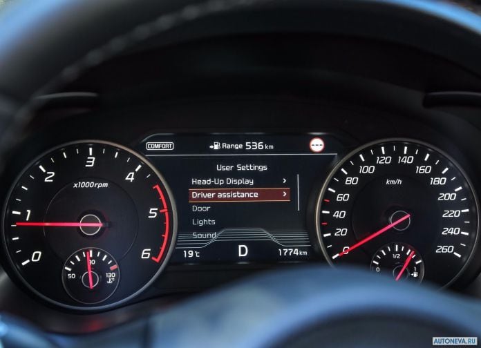 2018 Kia Stinger - фотография 175 из 255