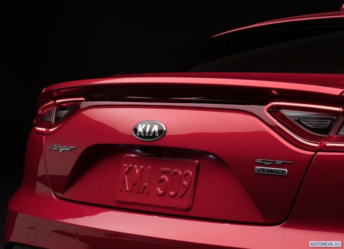 2018 Kia Stinger - фотография 219 из 255