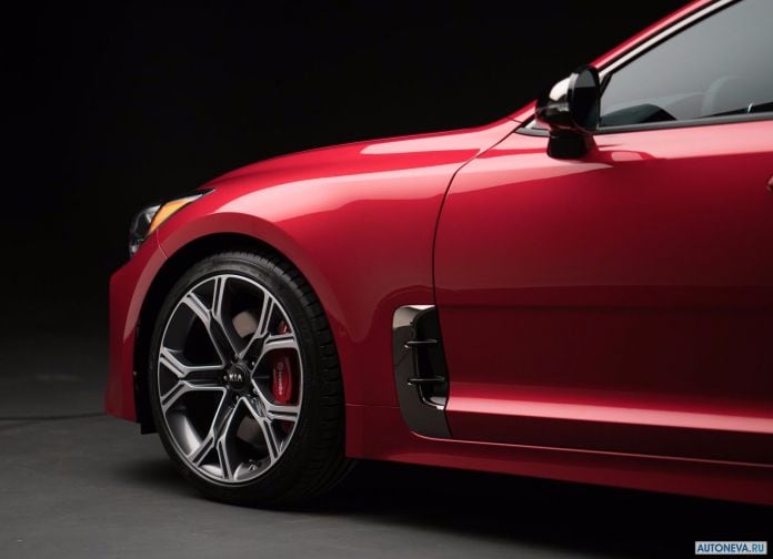 2018 Kia Stinger - фотография 223 из 255