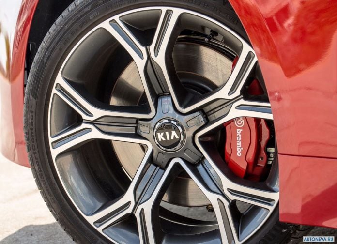 2018 Kia Stinger - фотография 226 из 255