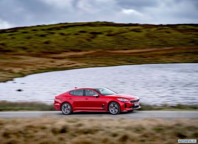 2018 Kia Stinger UK-version - фотография 32 из 206