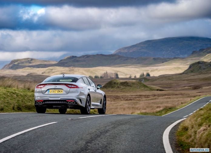 2018 Kia Stinger UK-version - фотография 91 из 206