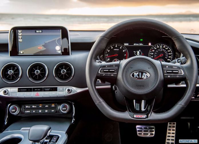 2018 Kia Stinger UK-version - фотография 105 из 206