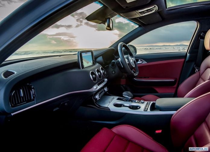 2018 Kia Stinger UK-version - фотография 114 из 206