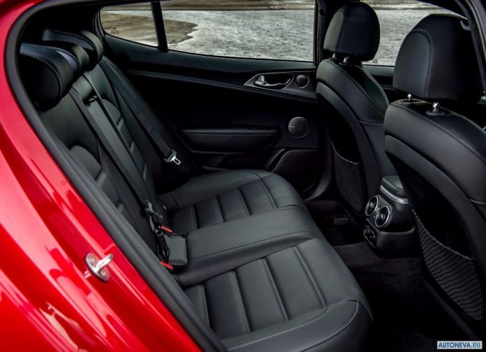 2018 Kia Stinger UK-version - фотография 121 из 206