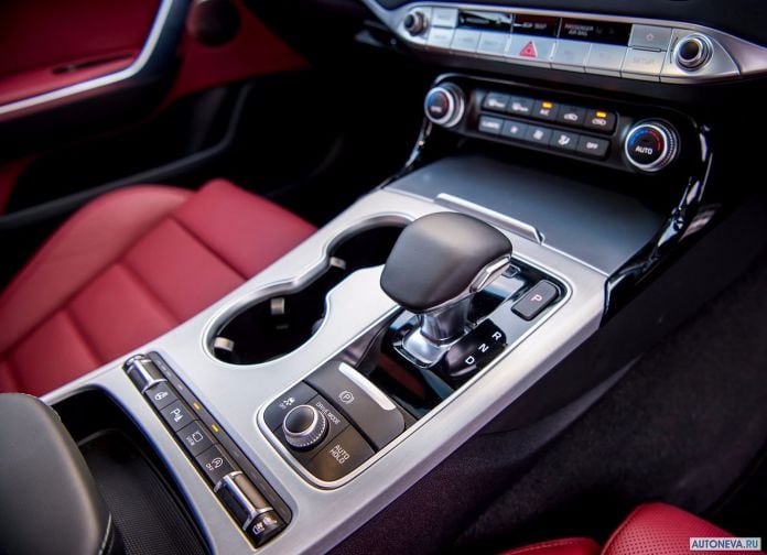2018 Kia Stinger UK-version - фотография 124 из 206
