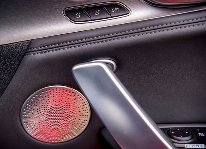 2018 Kia Stinger UK-version - фотография 151 из 206
