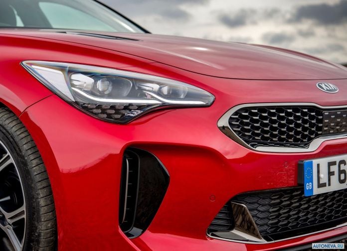 2018 Kia Stinger UK-version - фотография 168 из 206