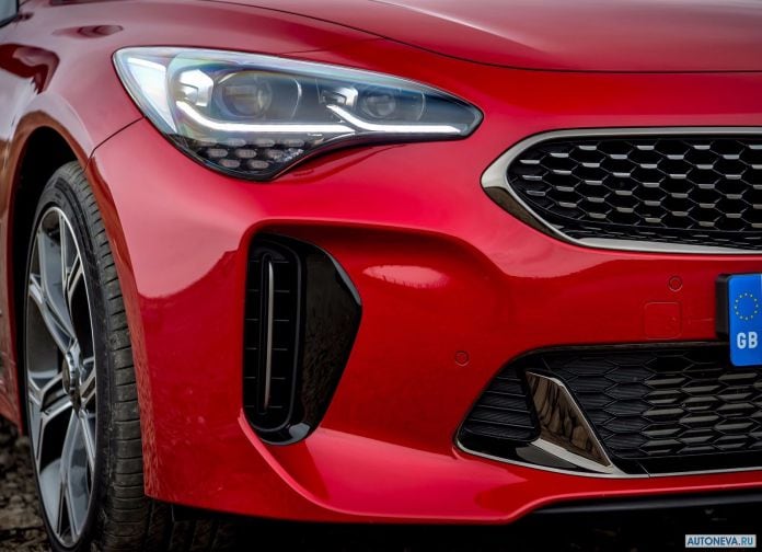 2018 Kia Stinger UK-version - фотография 169 из 206