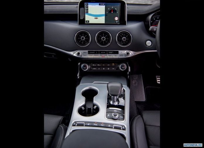 2018 Kia Stinger UK-version - фотография 203 из 206