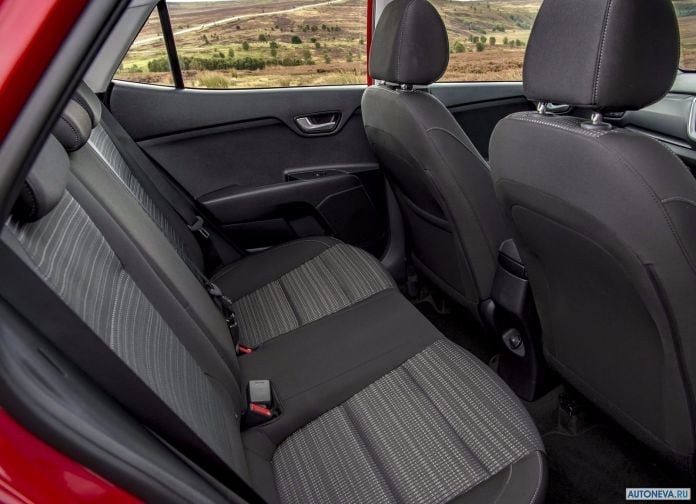 2018 Kia Stonic UK-version - фотография 122 из 180