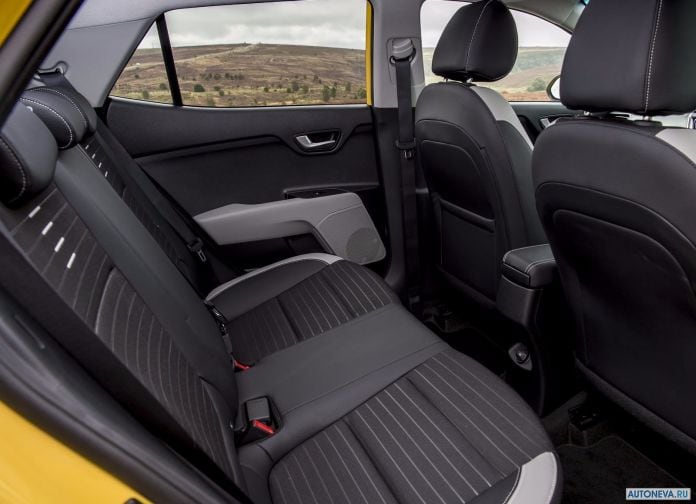 2018 Kia Stonic UK-version - фотография 125 из 180