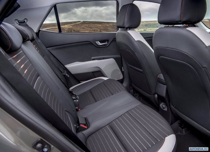 2018 Kia Stonic UK-version - фотография 126 из 180
