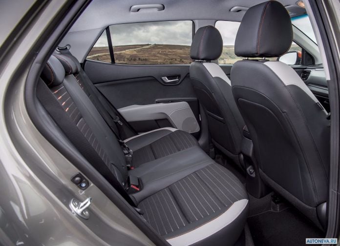 2018 Kia Stonic UK-version - фотография 127 из 180