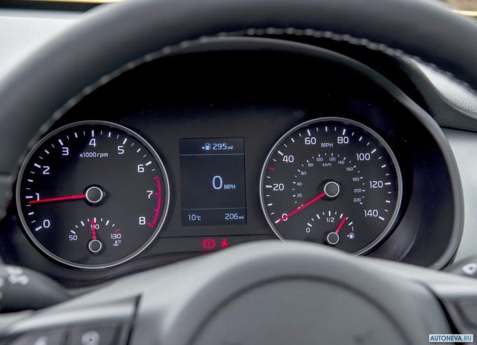 2018 Kia Stonic UK-version - фотография 128 из 180