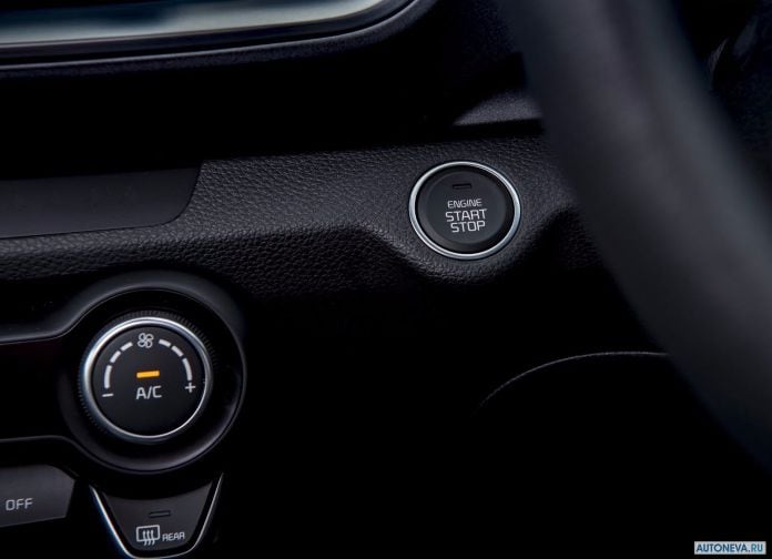 2018 Kia Stonic UK-version - фотография 134 из 180
