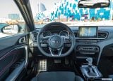 kia_2019_ceed_gt_087.jpg