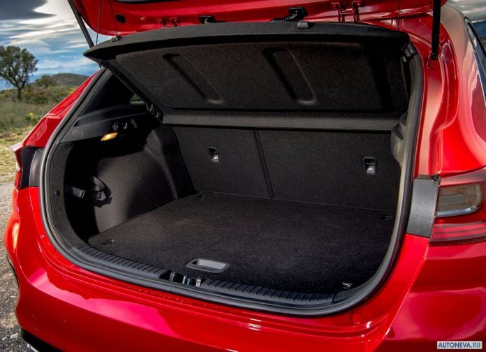 2019 Kia Ceed GT - фотография 102 из 123
