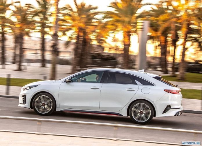 2019 Kia ProCeed - фотография 52 из 158