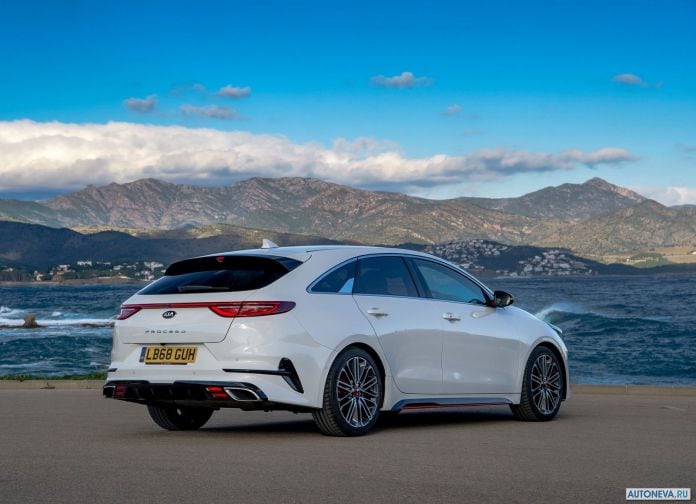 2019 Kia ProCeed GT Uk-version - фотография 19 из 75