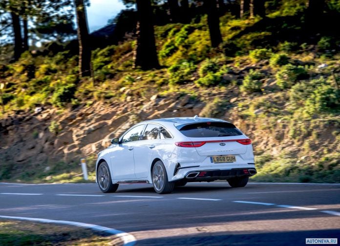 2019 Kia ProCeed GT Uk-version - фотография 30 из 75