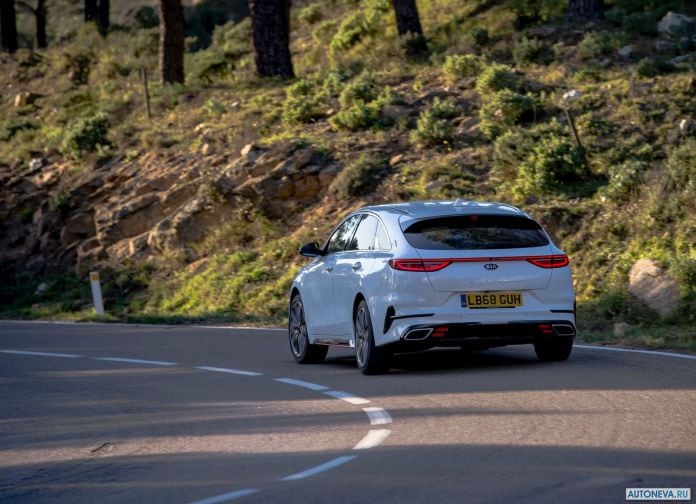 2019 Kia ProCeed GT Uk-version - фотография 31 из 75