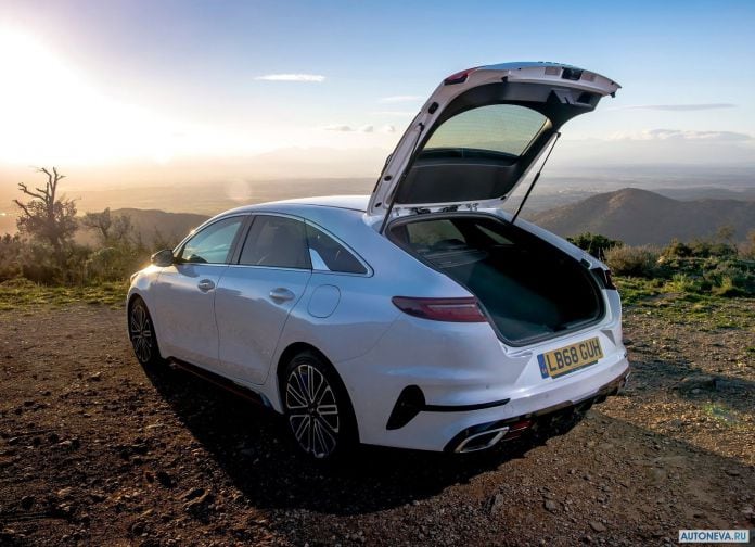2019 Kia ProCeed GT Uk-version - фотография 35 из 75