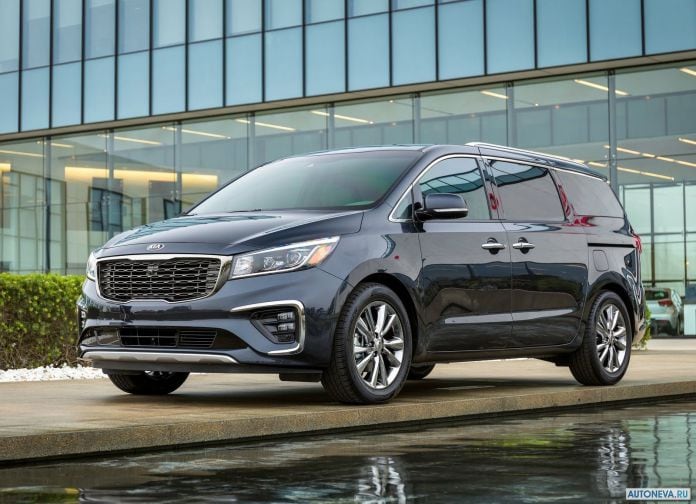 2019 Kia Sedona - фотография 1 из 17