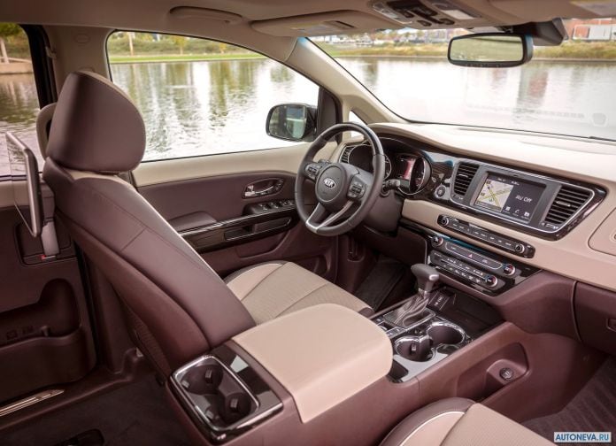 2019 Kia Sedona - фотография 9 из 17