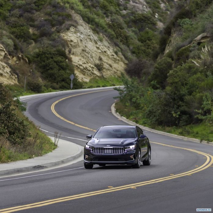 2020 Kia Cadenza - фотография 1 из 40