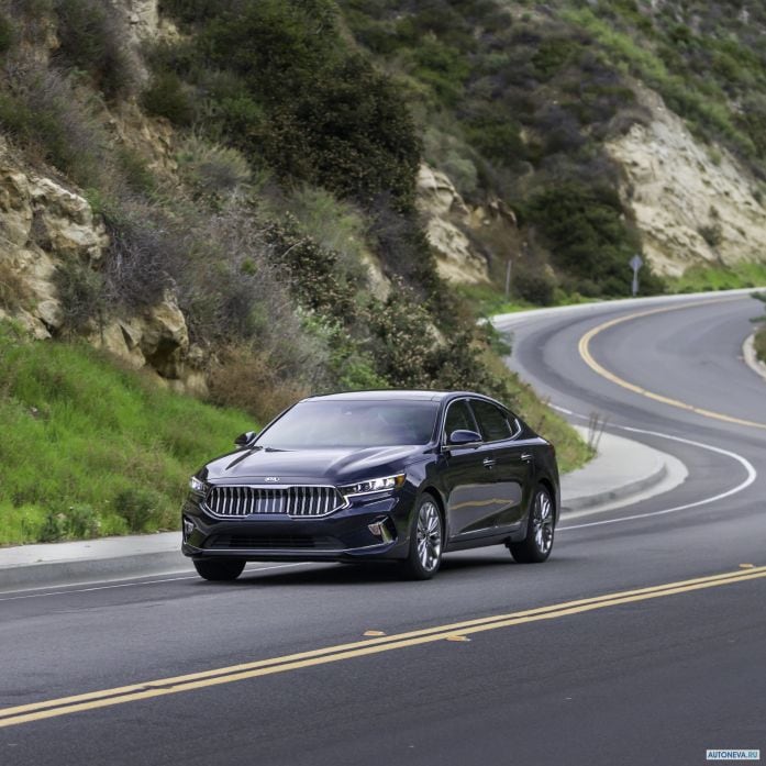 2020 Kia Cadenza - фотография 7 из 40