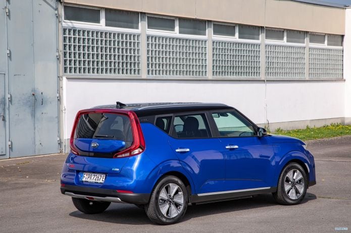 2020 Kia e-Soul - фотография 15 из 40