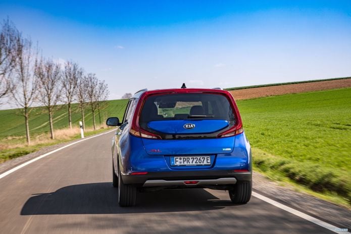 2020 Kia e-Soul - фотография 21 из 40