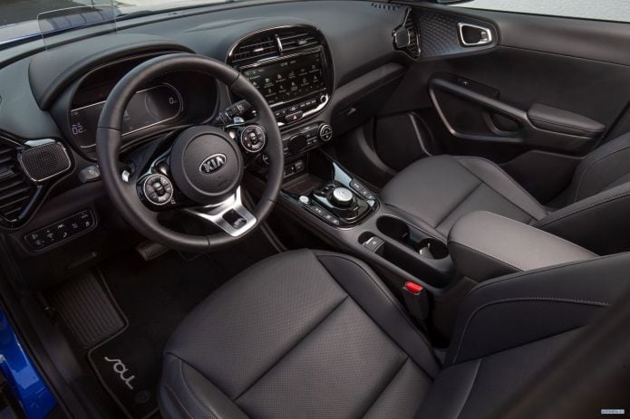 2020 Kia e-Soul - фотография 28 из 40