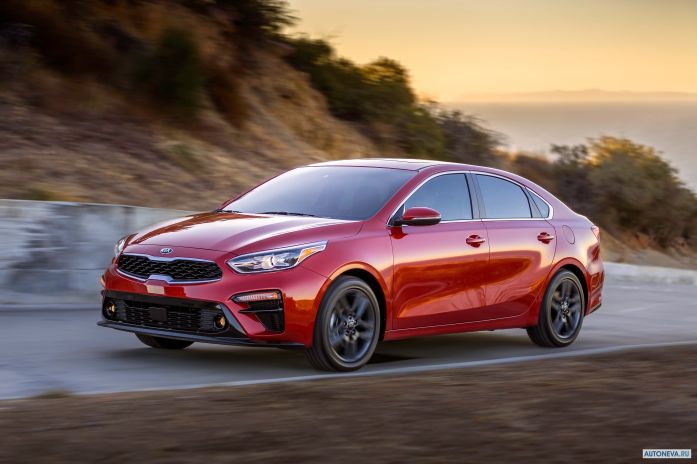 2020 Kia Forte - фотография 8 из 40