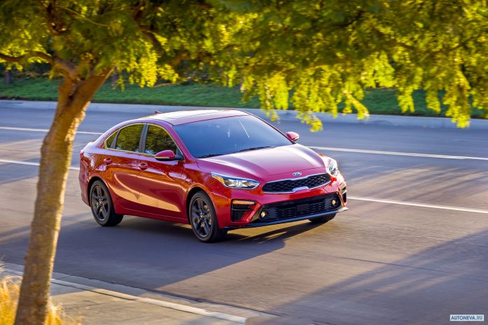 2020 Kia Forte - фотография 12 из 40