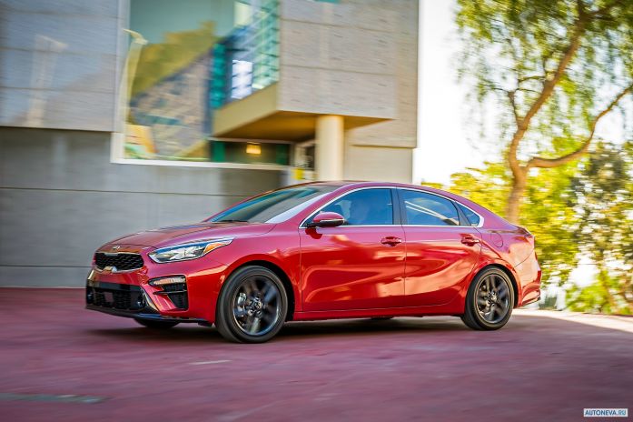 2020 Kia Forte - фотография 15 из 40