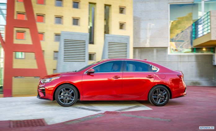 2020 Kia Forte - фотография 17 из 40