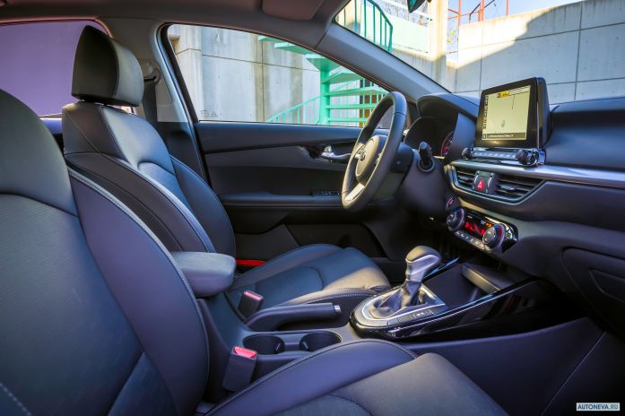 2020 Kia Forte - фотография 31 из 40
