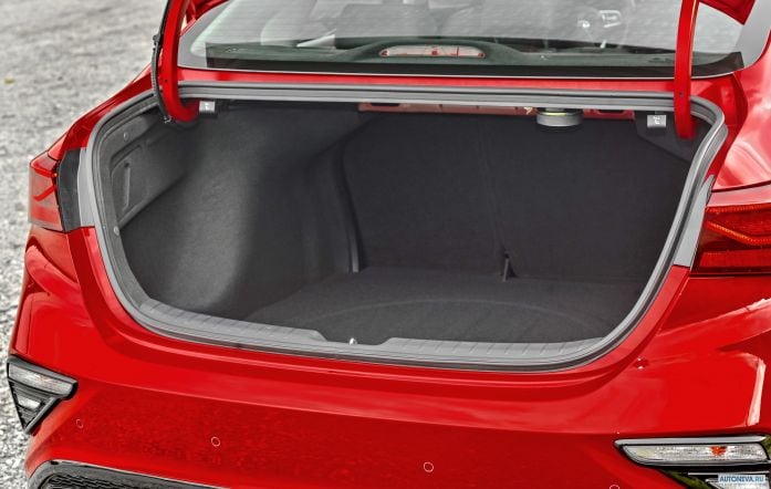 2020 Kia Forte - фотография 35 из 40