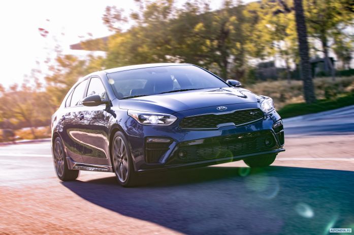 2020 Kia Forte GT - фотография 1 из 32