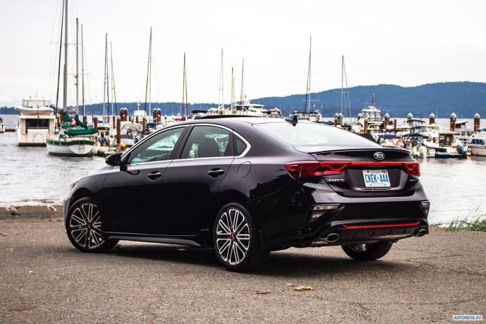 2020 Kia Forte GT - фотография 10 из 32