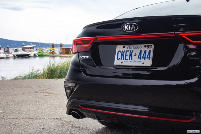 2020 Kia Forte GT - фотография 26 из 32