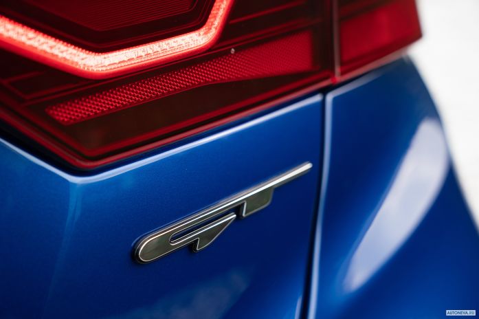 2020 Kia Forte GT - фотография 30 из 32