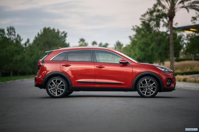 2020 Kia Niro Hybrid - фотография 12 из 40 2020 Kia Niro Hybrid - фотография 12 из 40