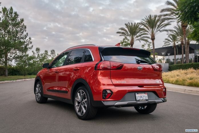 2020 Kia Niro Hybrid - фотография 16 из 40